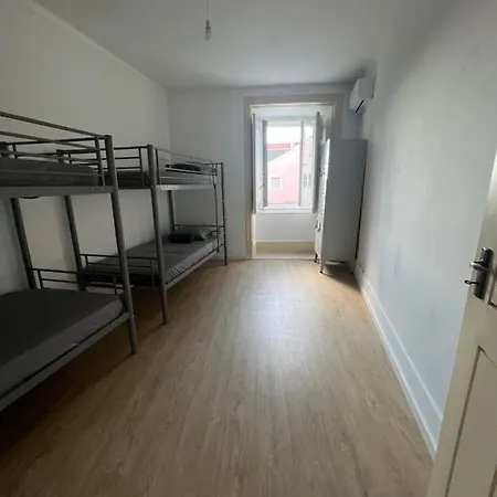 Хостел Varandas Do Chiado - Coliving Лиссабон
